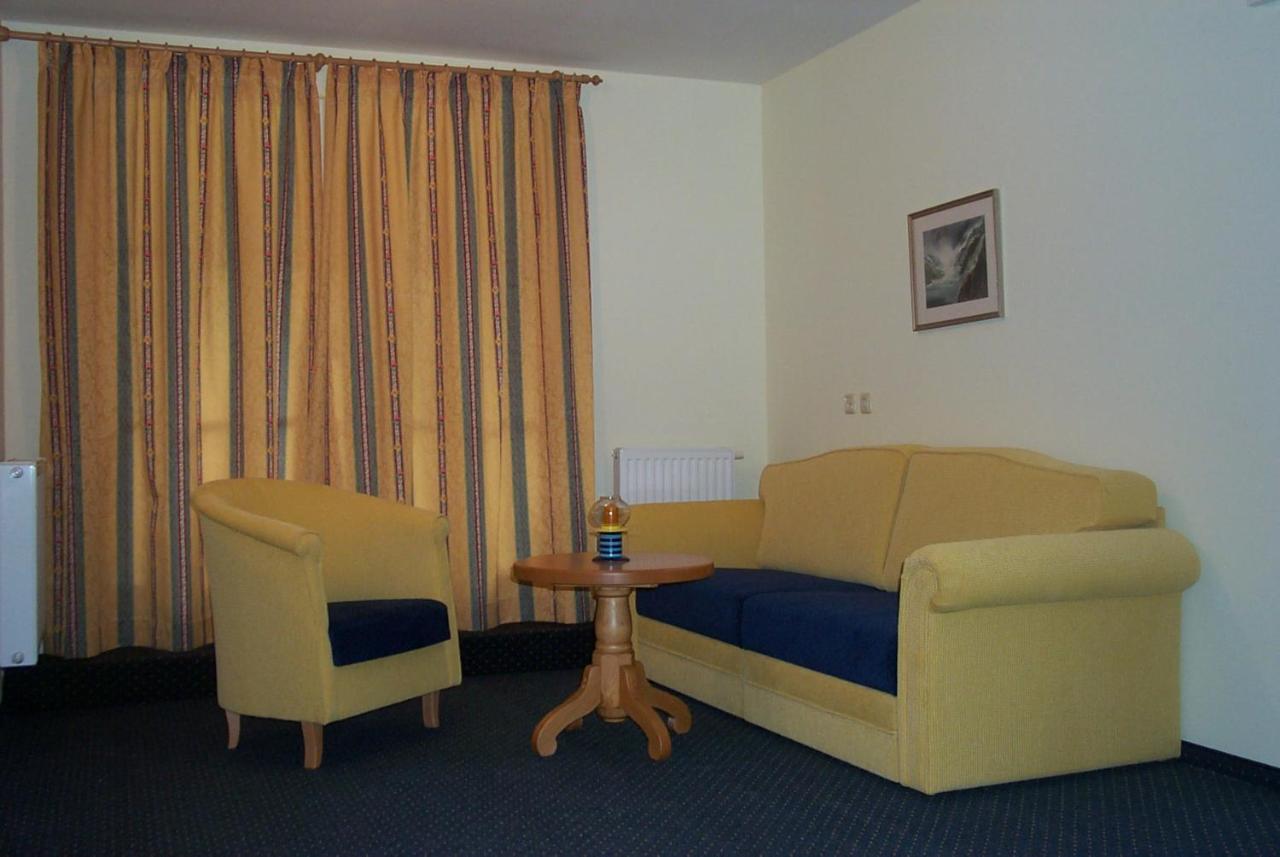 Appartements Im Forsthaus Штробль Экстерьер фото